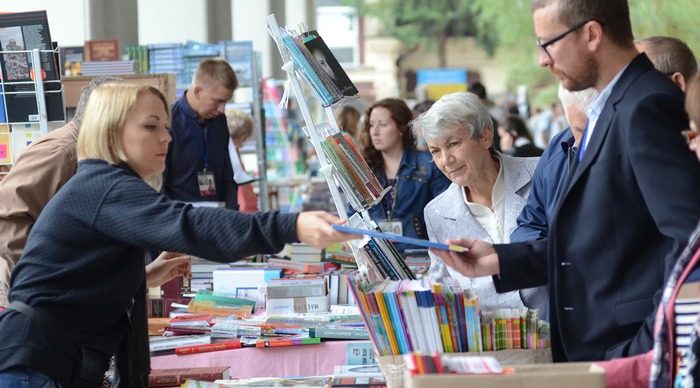 Видавці назвали кроки для подолання кризи у книговидавничій галузі України