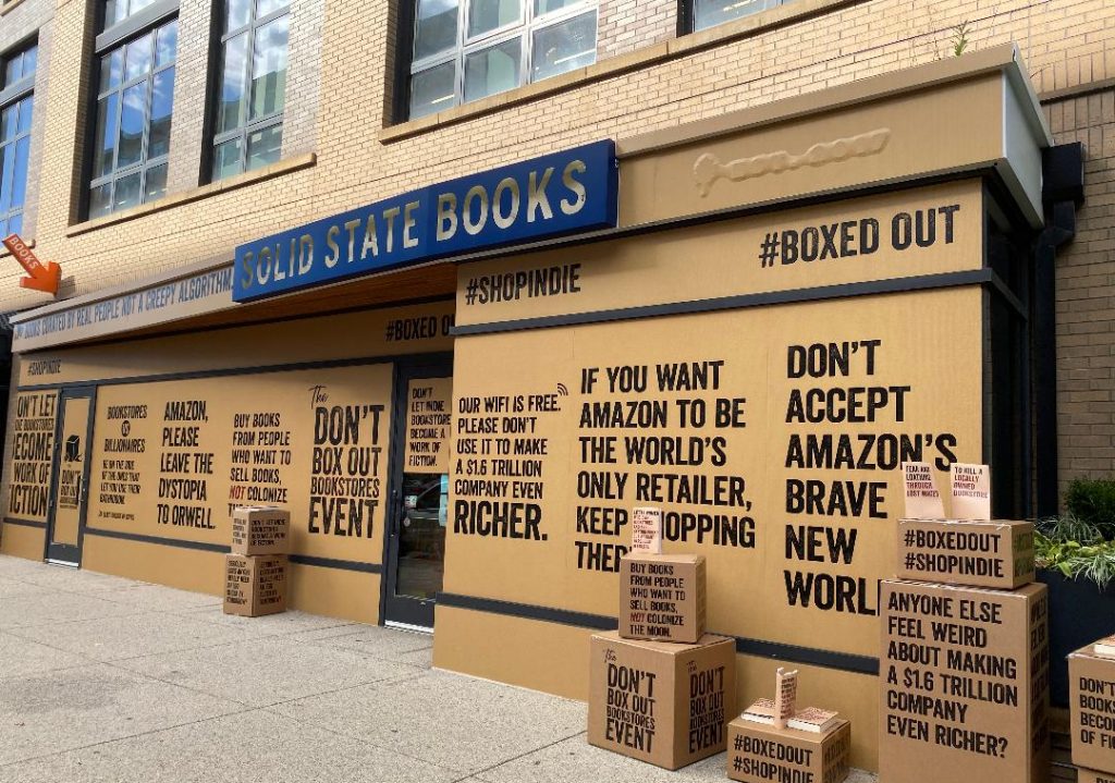 Незалежні книгарні США оголосили акцію протесту проти монополії Amazon