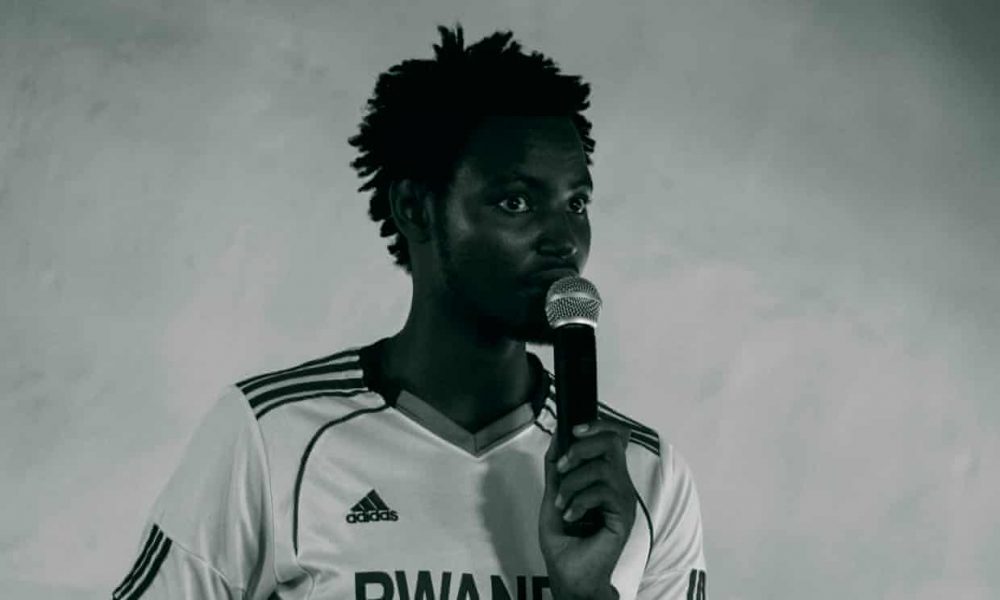 Етвуд і ще понад 100 митців закликали втрутитися у справу зниклого поета з Руанди