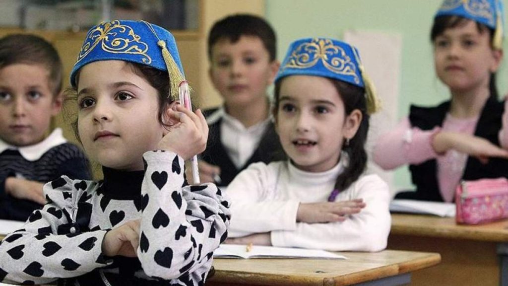 У тимчасово окупованому Криму російська окупаційна влада планує закрити кримськотатарську школу