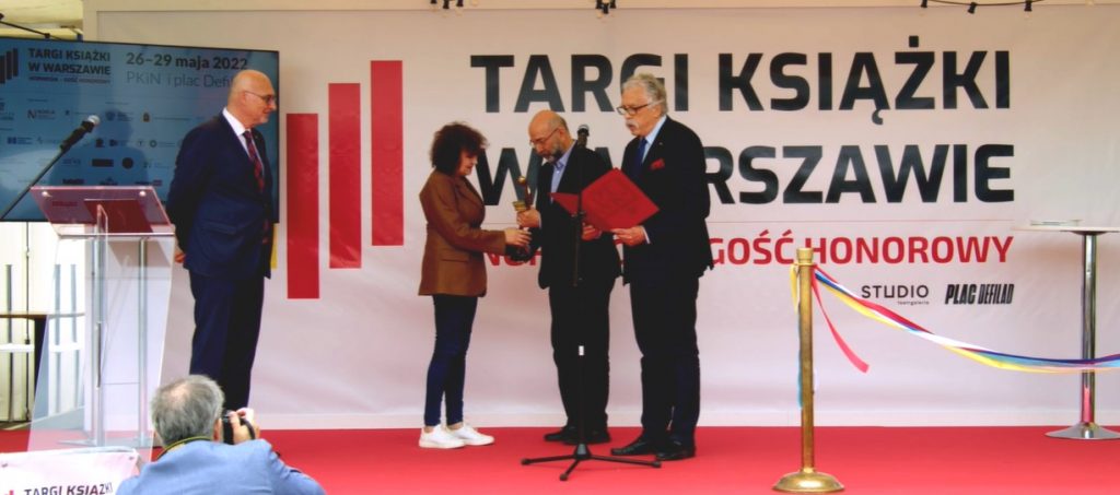 Забужко нагородили почесною нагородою Варшавського книжкового ярмарку