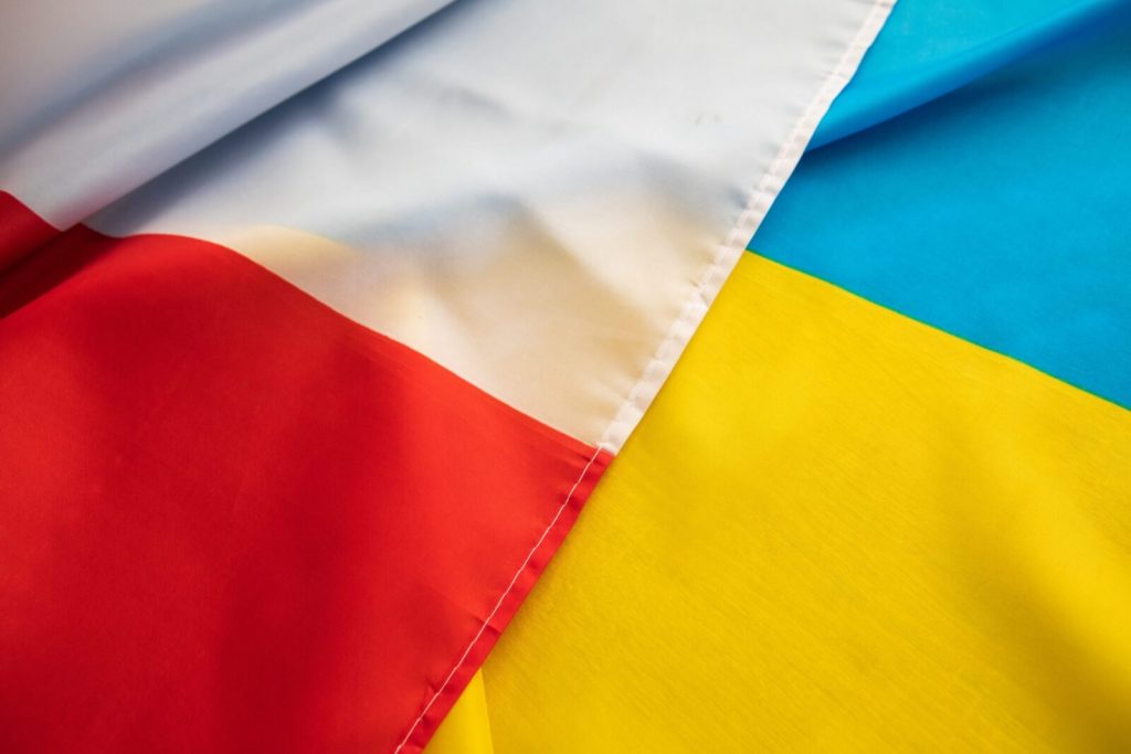 Рада польської мови рекомендує вживати «в Україні» замість «на Україні»