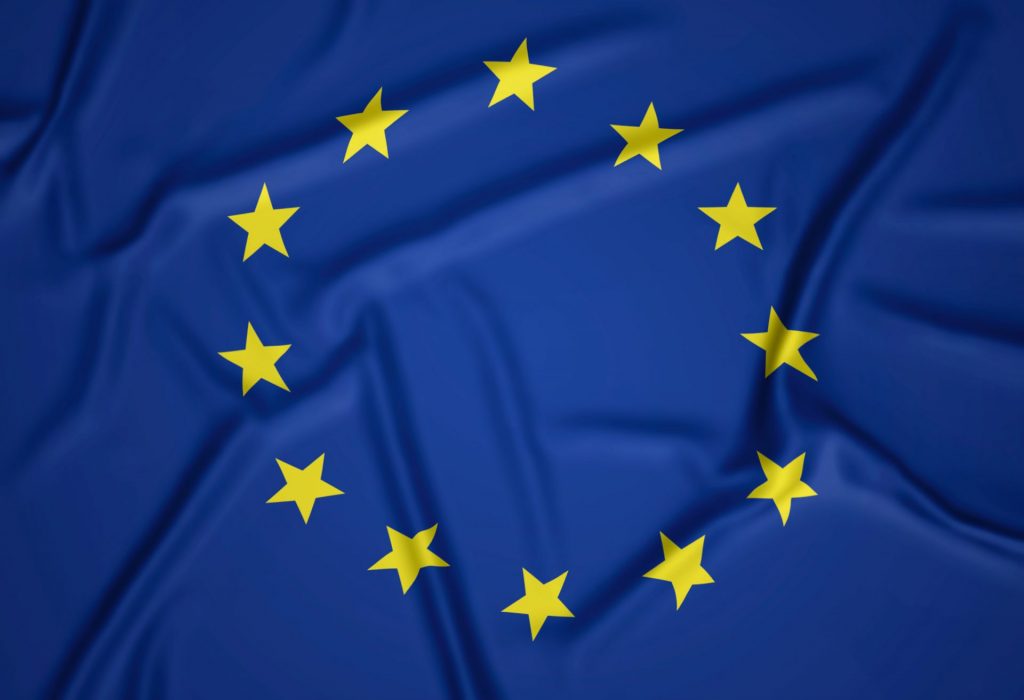Єврокомісія ухвалила новий акт проти політичного втручання у роботу ЗМІ