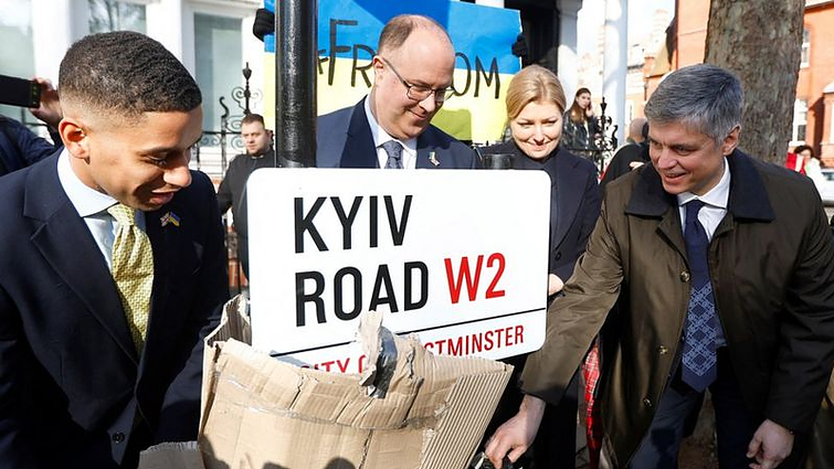 У Лондоні вулицю біля російського посольства перейменували на Kyiv Road