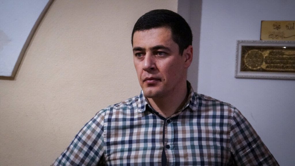 Правозахисники закликають звільнити журналіста Амета Сулейманова