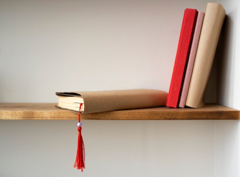 Оголосили короткі списки «Книги року BBC-2021»