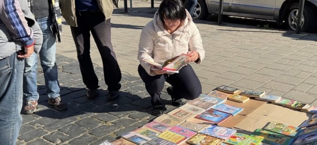 У Львові посилять контроль за продажем книжок біля пам’ятника Іванові Федоровичу