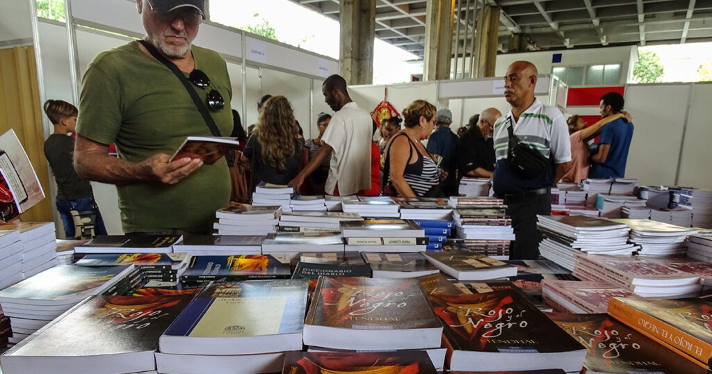 Книжковий ярмарок у Кубі, почесною гостею якого мала бути рф, скасували через санкції США