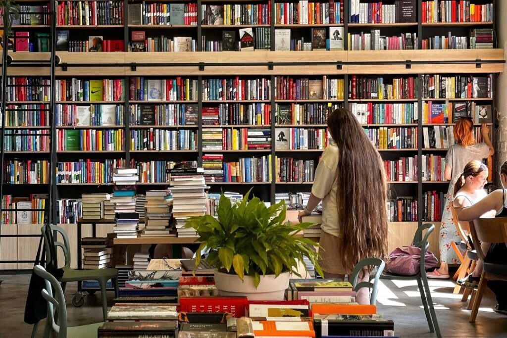 Які українські видавництва найчастіше гуглять у Вікіпедії